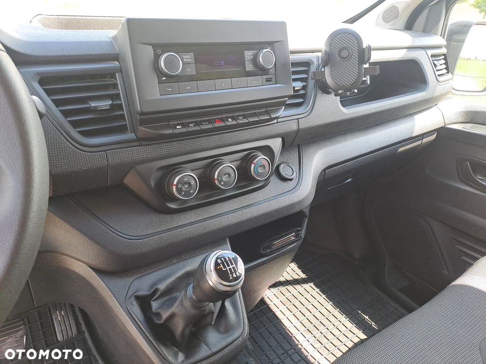 Renault Trafic l1h1 2.0 130KM - 21