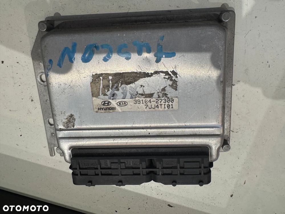 Sterownik | Komputer silnika | Hyundai Tucson - 39104-27300
