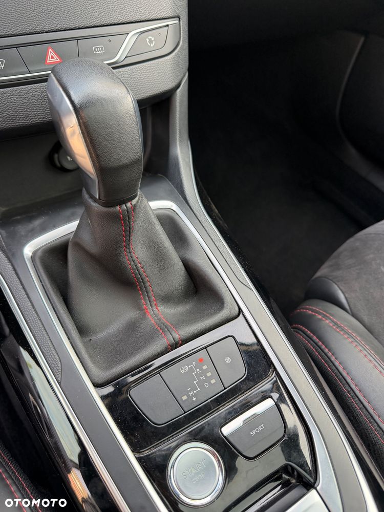 Peugeot 308 - 25