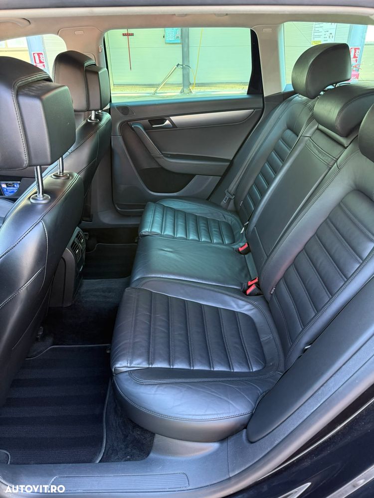 Volkswagen Passat 2.0 TDI Blue TDI DSG Comfortline - 8