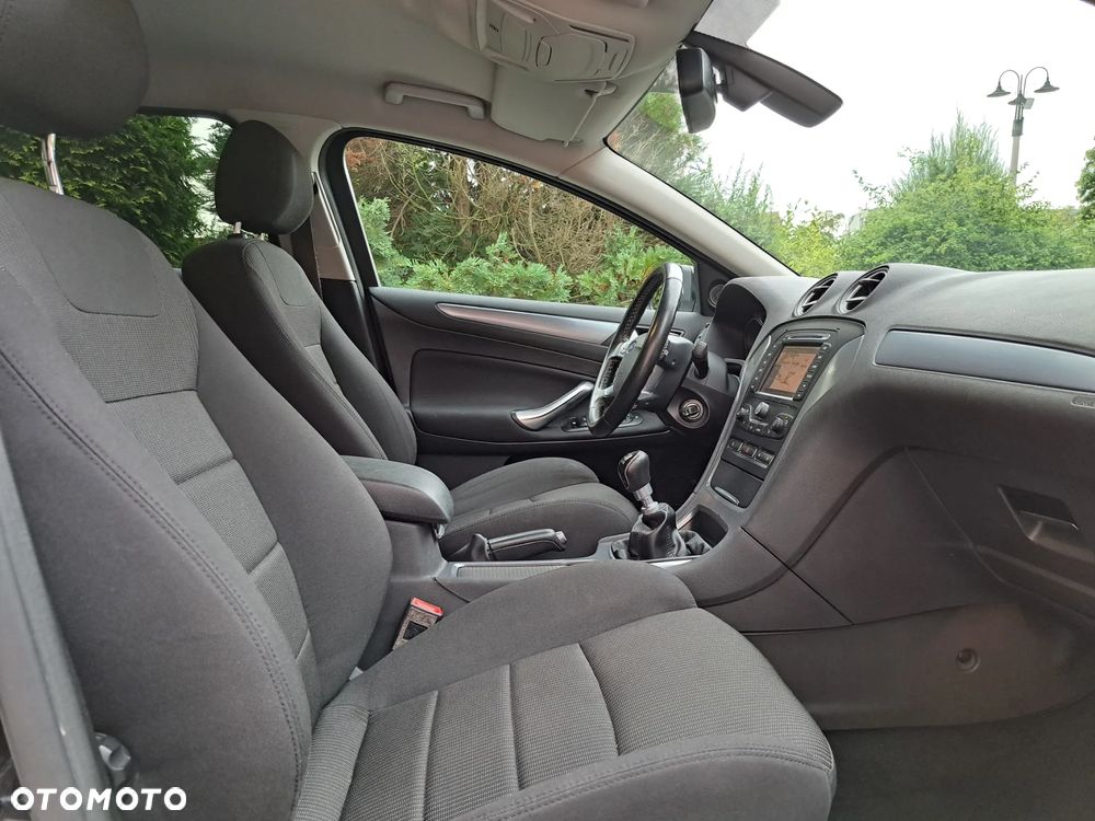 Ford Mondeo 2.0 TDCI Titanium - 30