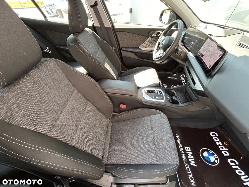 BMW Seria 1 120d mHEV - 19