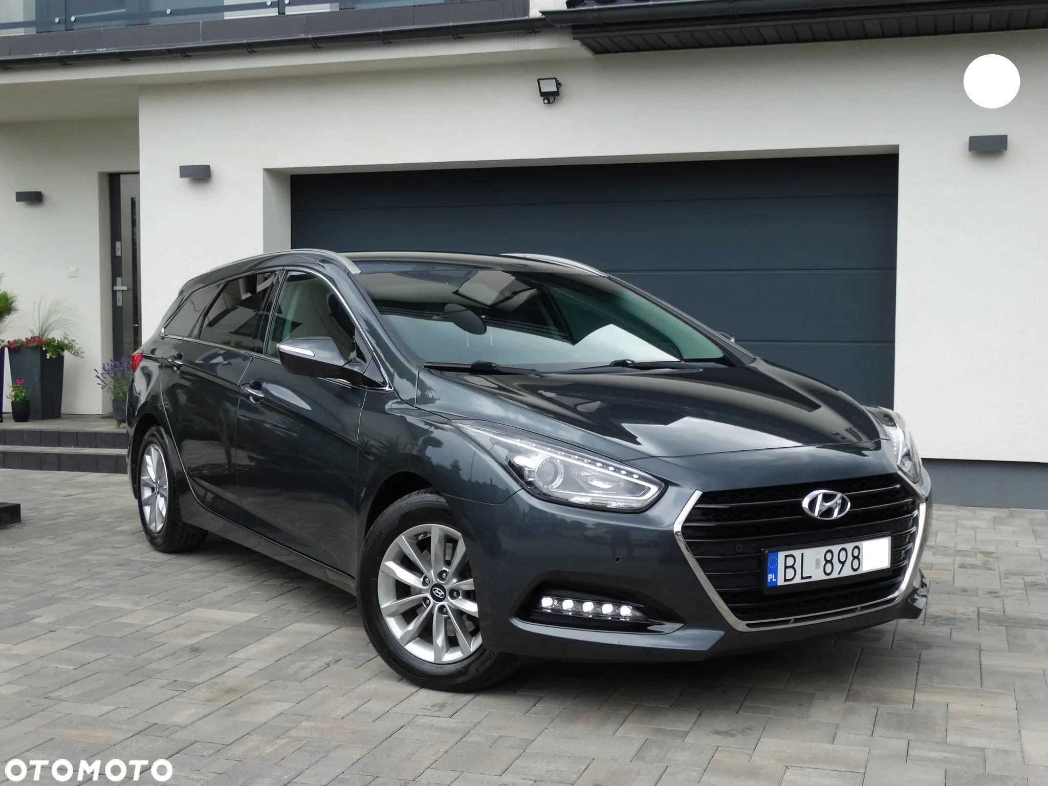 Hyundai i40 Kombi 1.7 CRDi Premium - 1