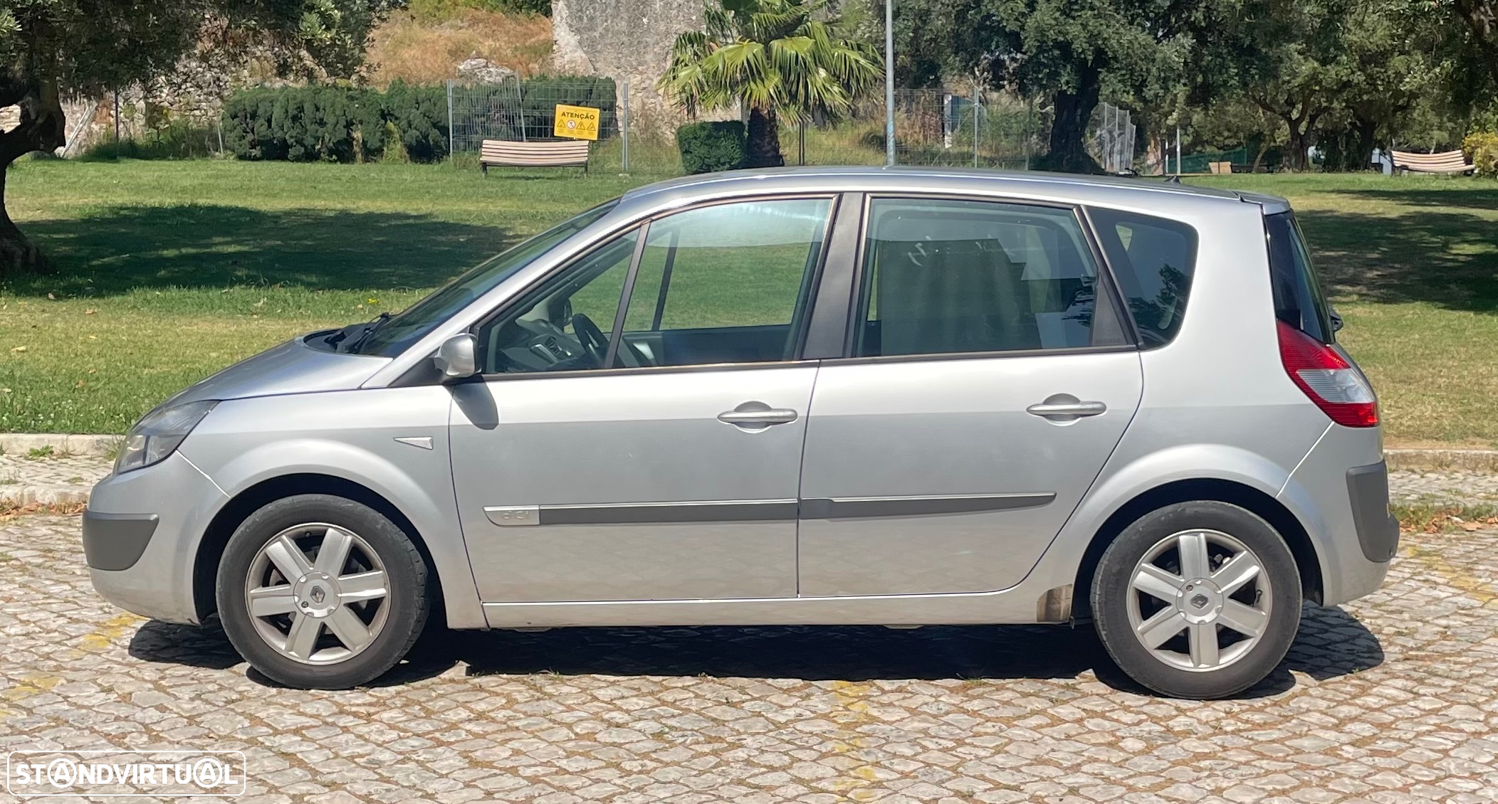 Renault Scénic 1.5 dCi Privilège Luxe - 3