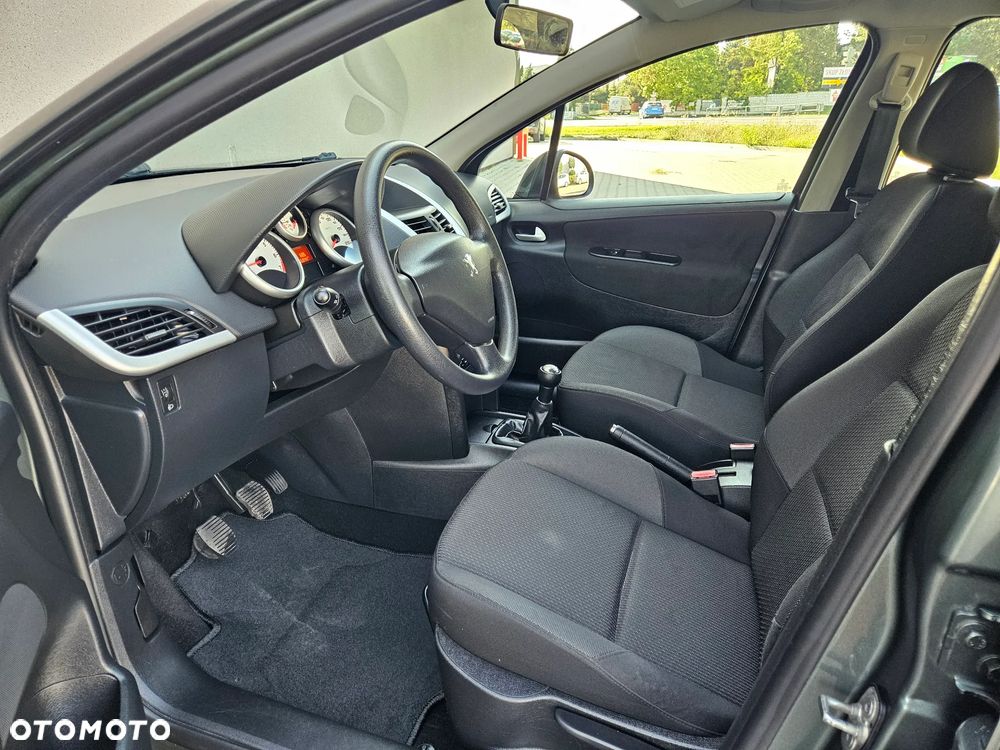 Peugeot 207 1.4 Trendy - 28