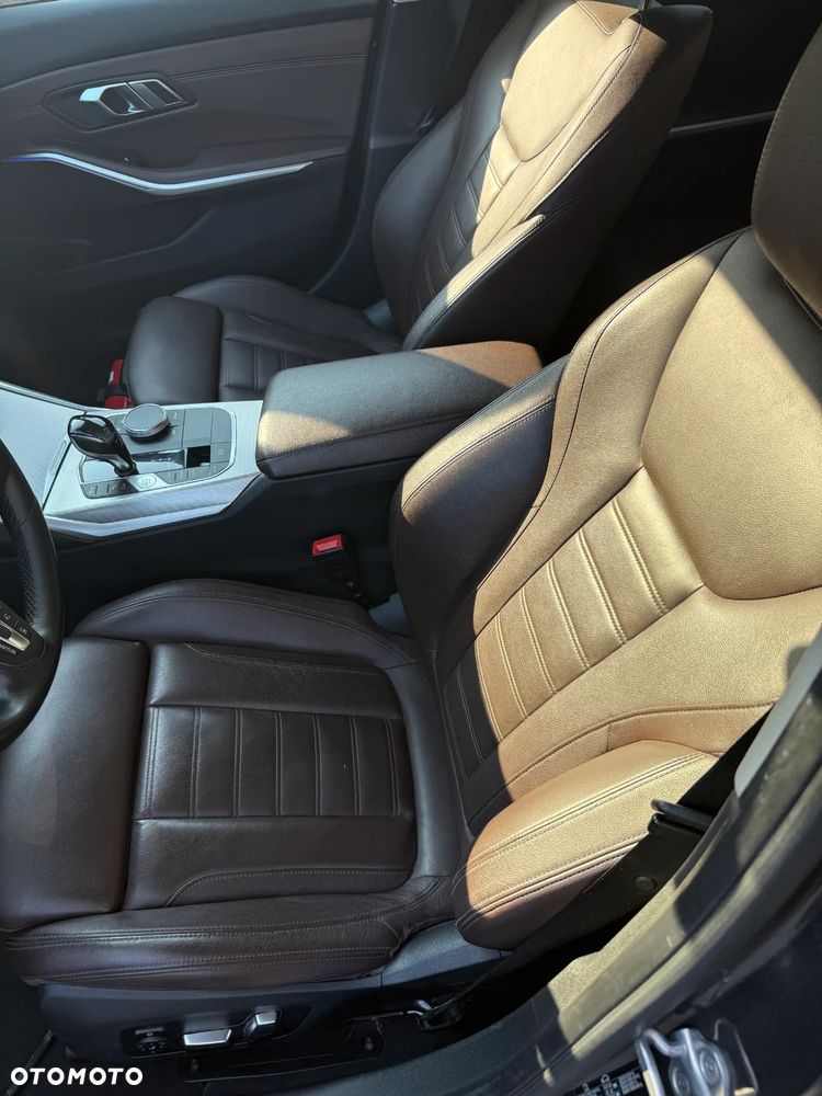 BMW Seria 3 320d Sport Line - 5