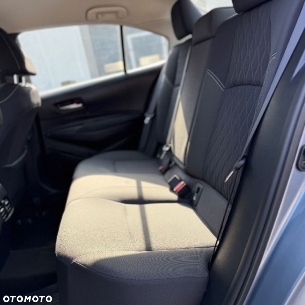 Toyota Corolla - 18