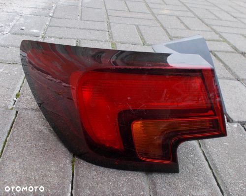 OPEL ASTRA V 5 K 15+ HB LEWA TYLNA LAMPA ORYGINAŁ - 1