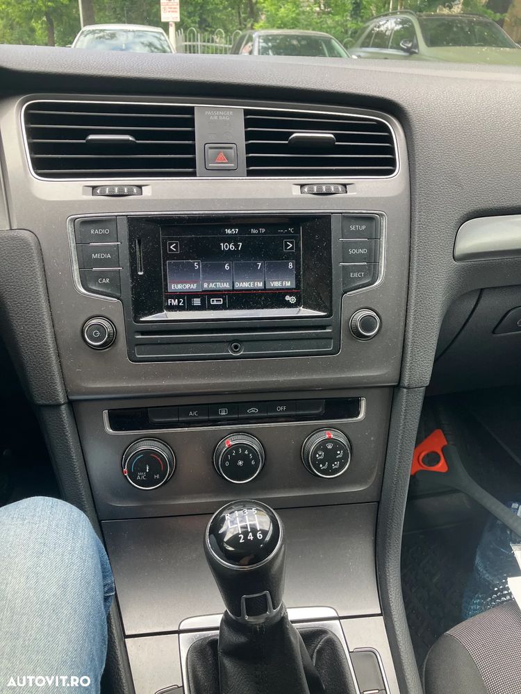 Volkswagen Golf 1.2 TSI BlueMotion Technology Comfortline - 11