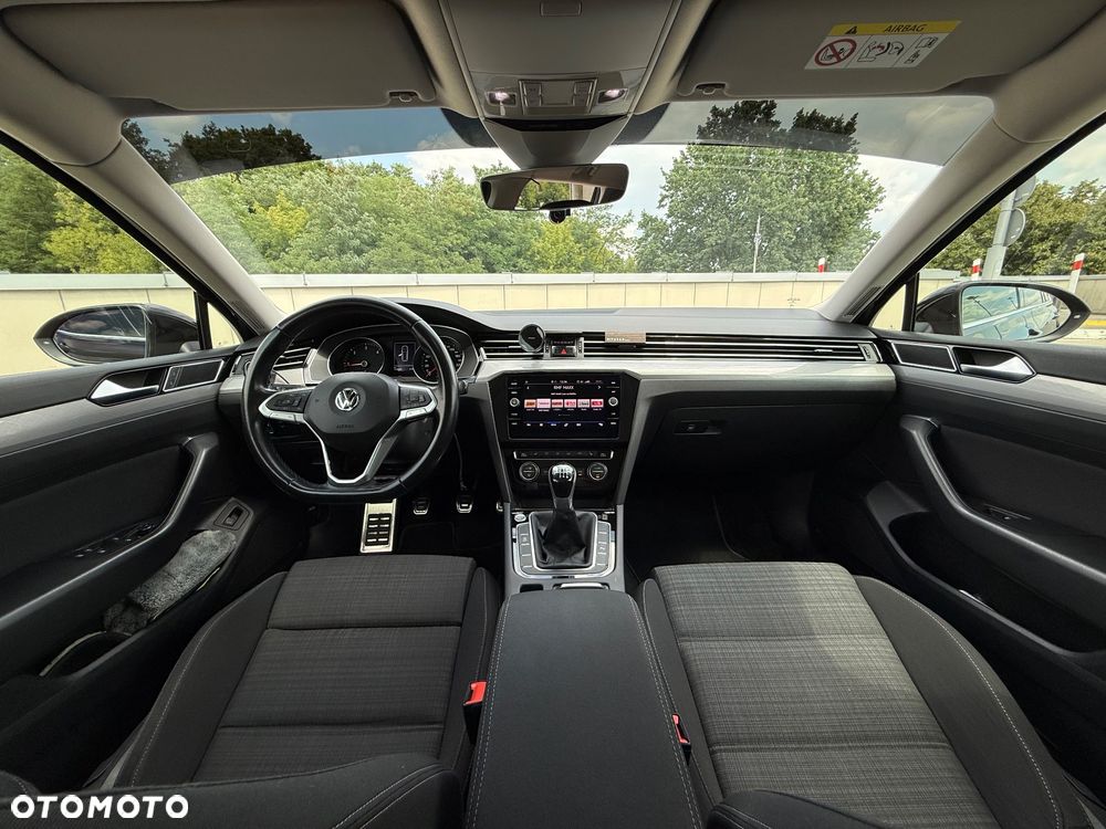 Volkswagen Passat 2.0 TDI EVO Business - 21