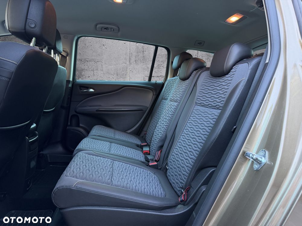 Opel Zafira 1.6 CDTI Cosmo - 14