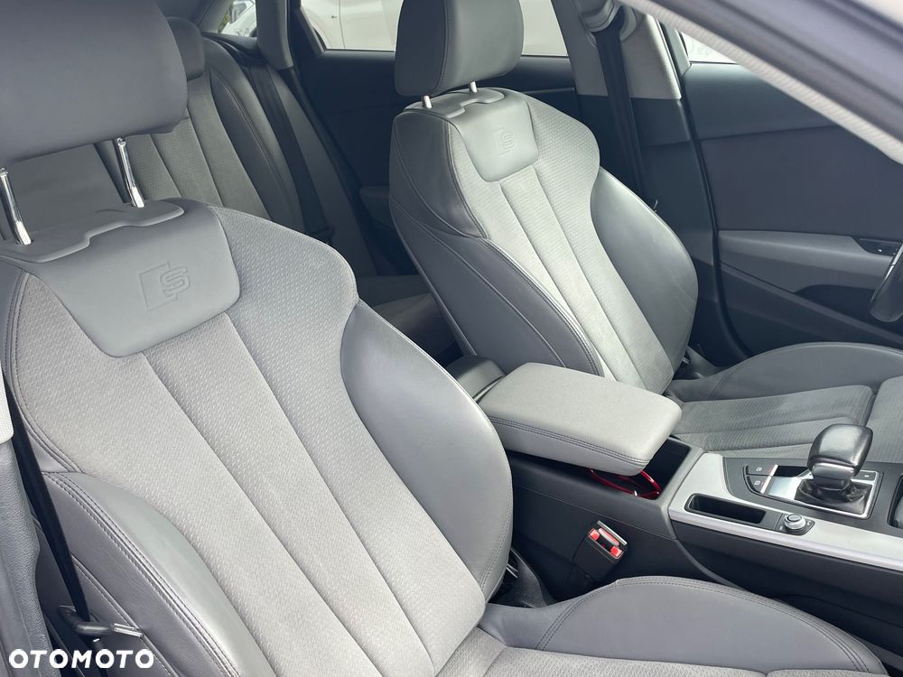 Audi A4 Limousine 35 TFSI mHEV S Line S tronic - 4
