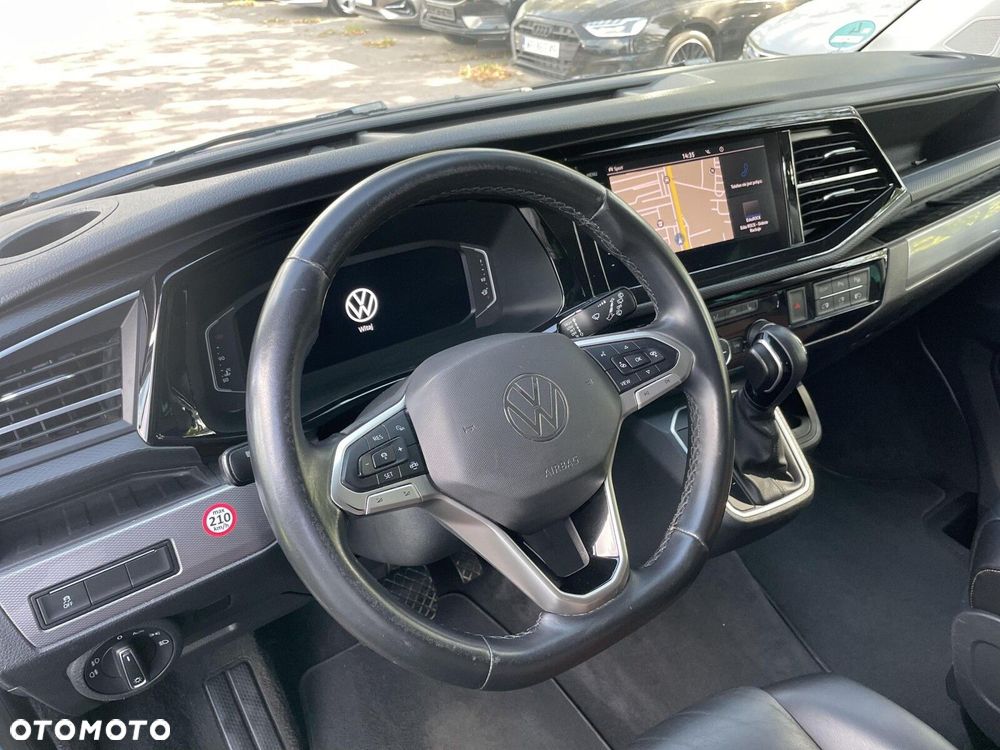 Volkswagen Multivan - 10