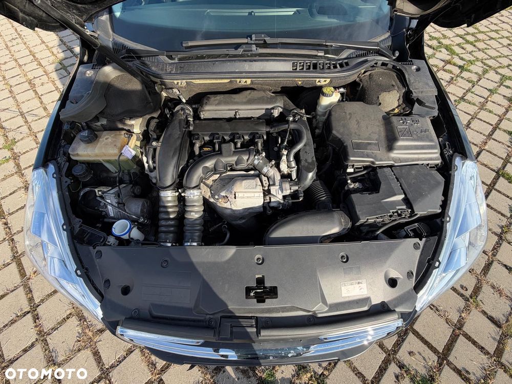Peugeot 508 1.6 T Allure - 18