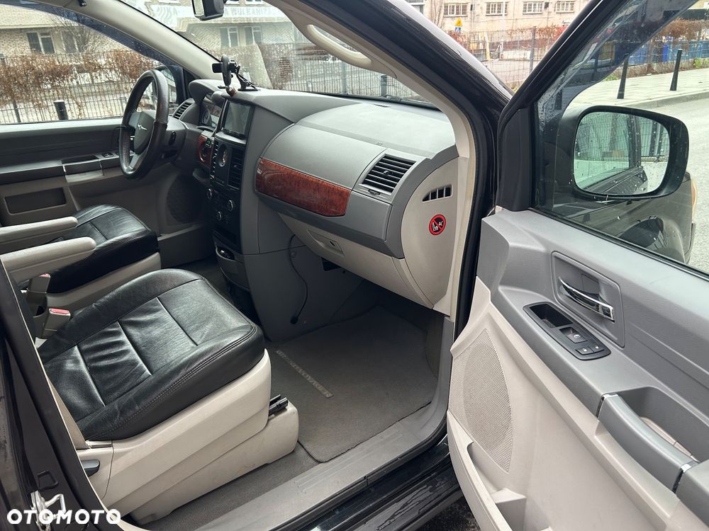 Chrysler Grand Voyager 3.8 V6 Limited - 16