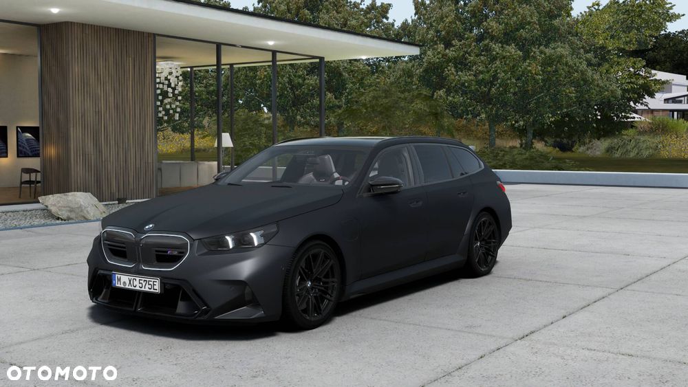 BMW M5 xDrive - 1