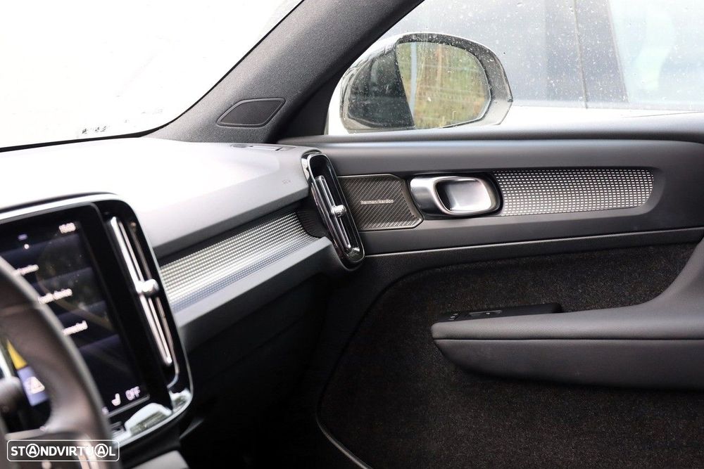 Volvo XC 40 1.5 T2 Plus Dark Auto - 15