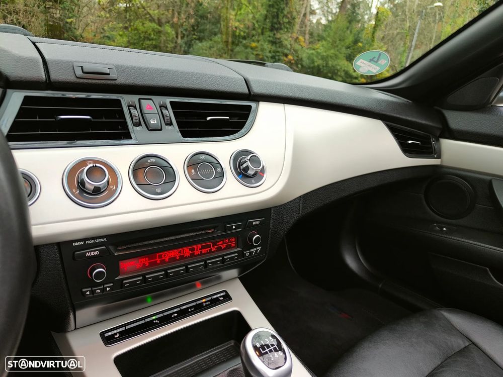 BMW Z4 sDrive18i - 9