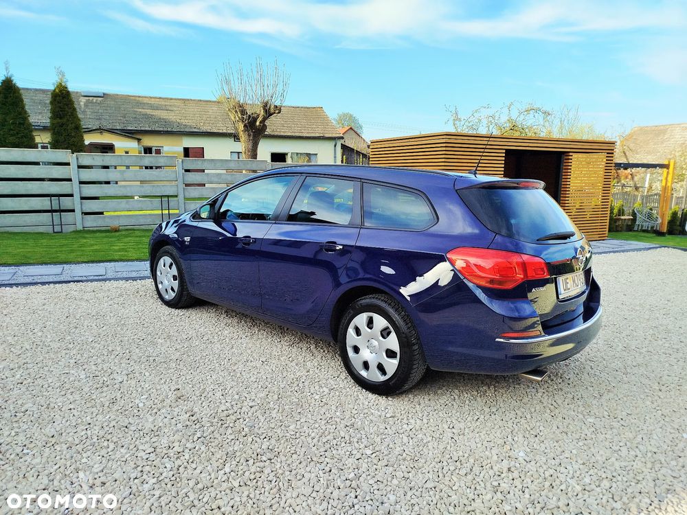 Opel Astra 1.4 Turbo 150 Jahre - 22