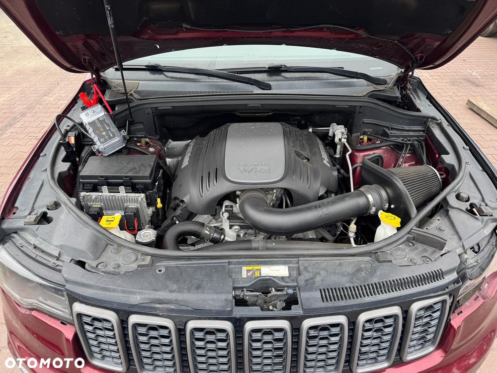 Jeep Grand Cherokee - 31