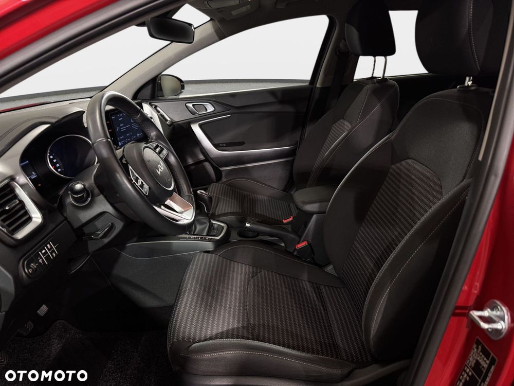 Kia XCeed - 21
