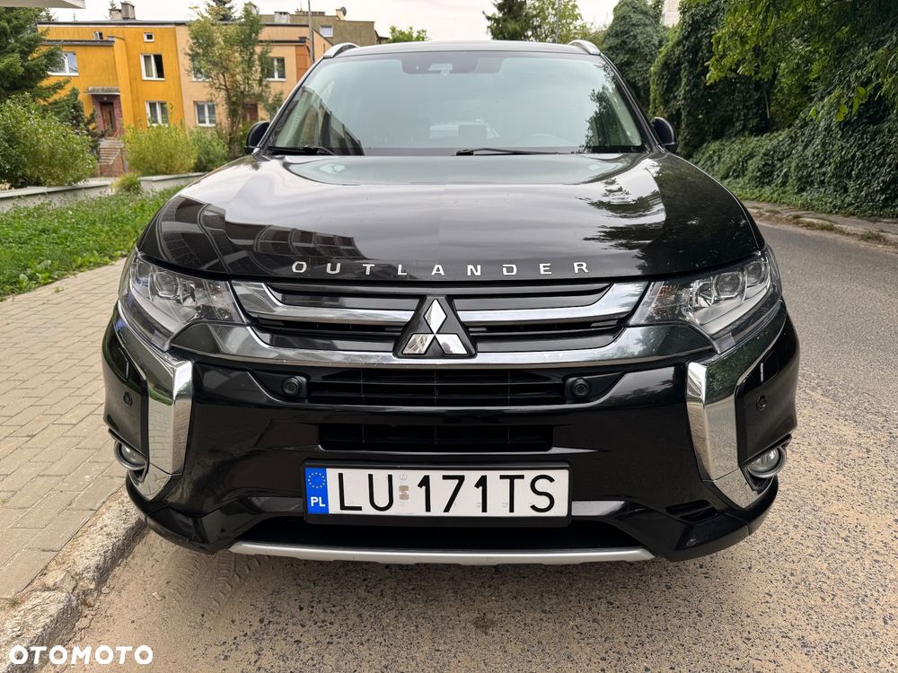 Mitsubishi Outlander Instyle NAVI + - 1