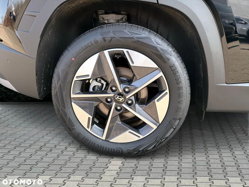 Hyundai Tucson 1.6 T-GDi HEV Executive 2WD - 16