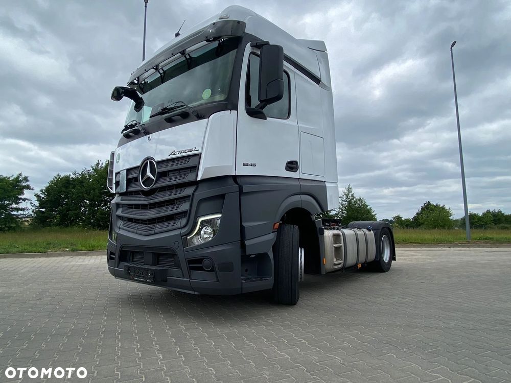 Mercedes-Benz Actros L 1845 LS - 12