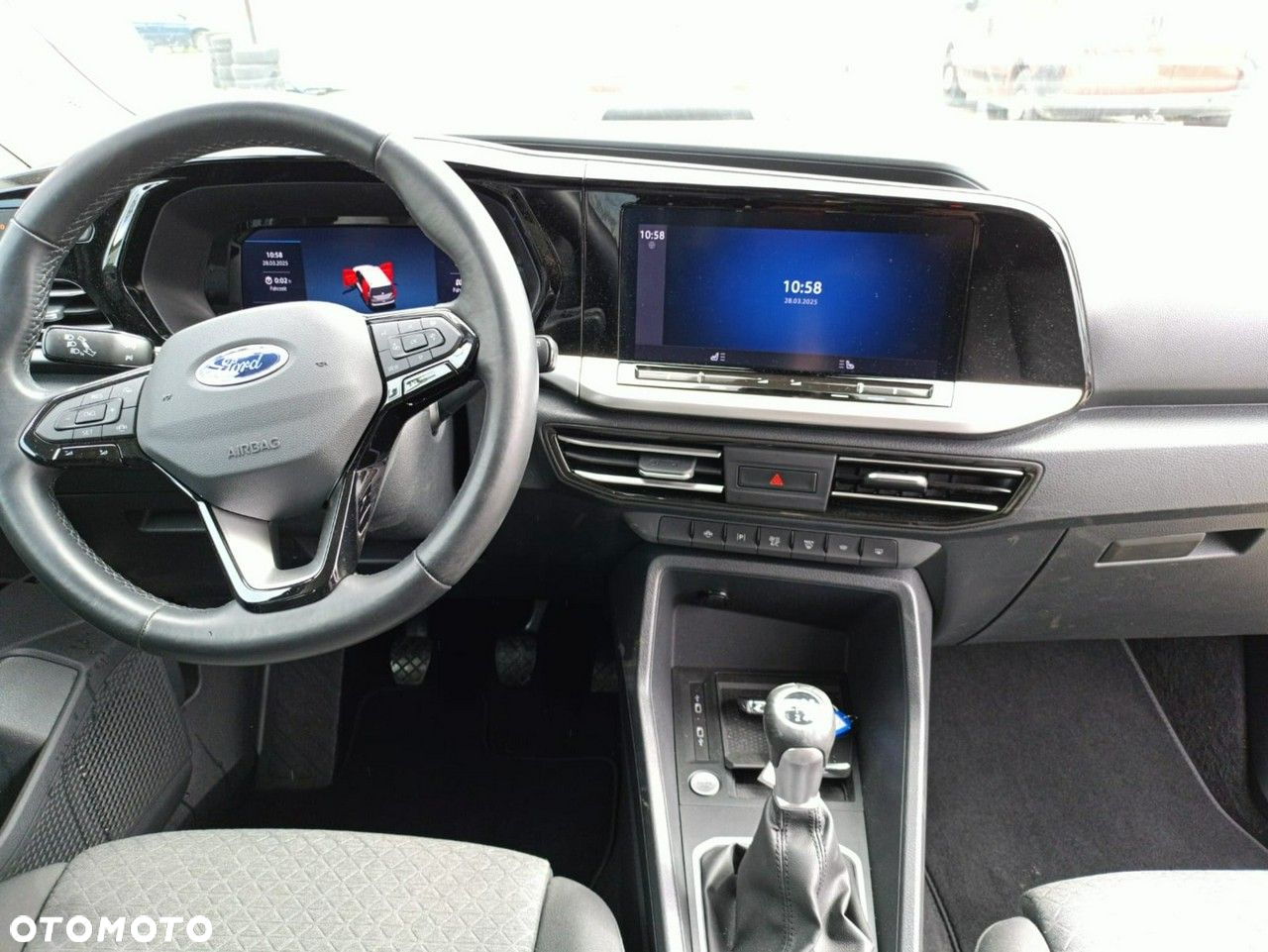 Ford Tourneo Connect - 18