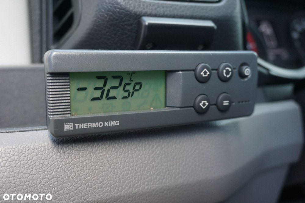 Volkswagen Crafter - 11