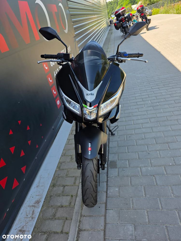 Aprilia Tuono - 25