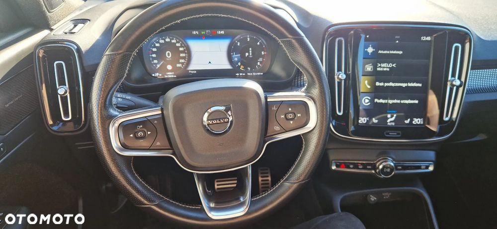 Volvo XC 40 D4 AWD Geartronic R-Design - 17