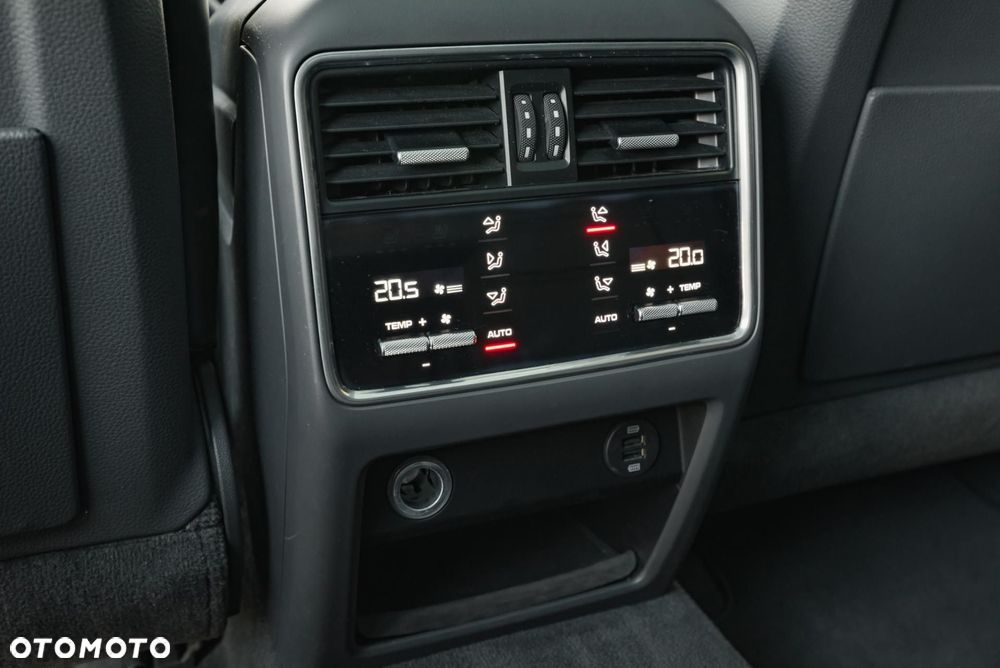 Porsche Cayenne Standard - 37