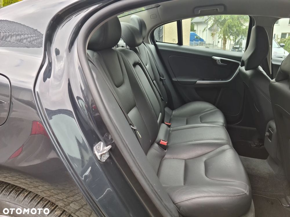 Volvo S60 - 32