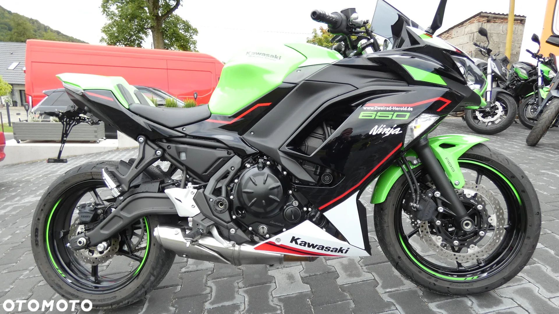 Kawasaki Ninja - 1
