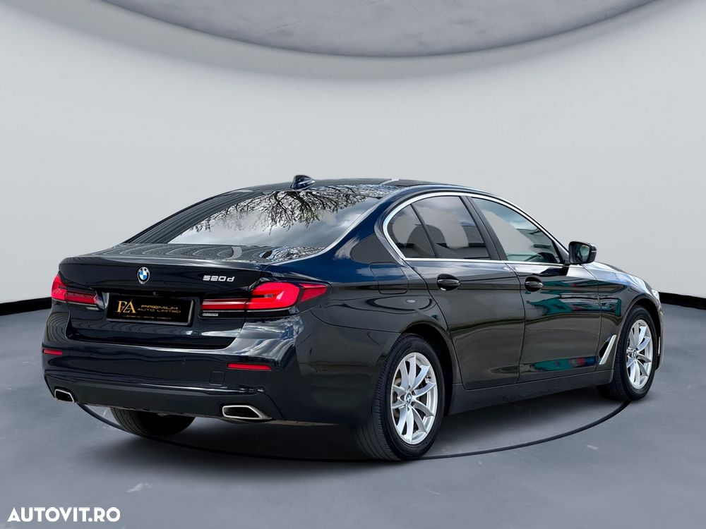 BMW Seria 5 520d AT MHEV - 11