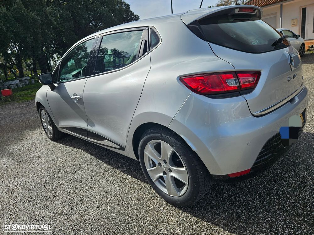 Renault Clio 1.5 dCi Dynamique S - 4