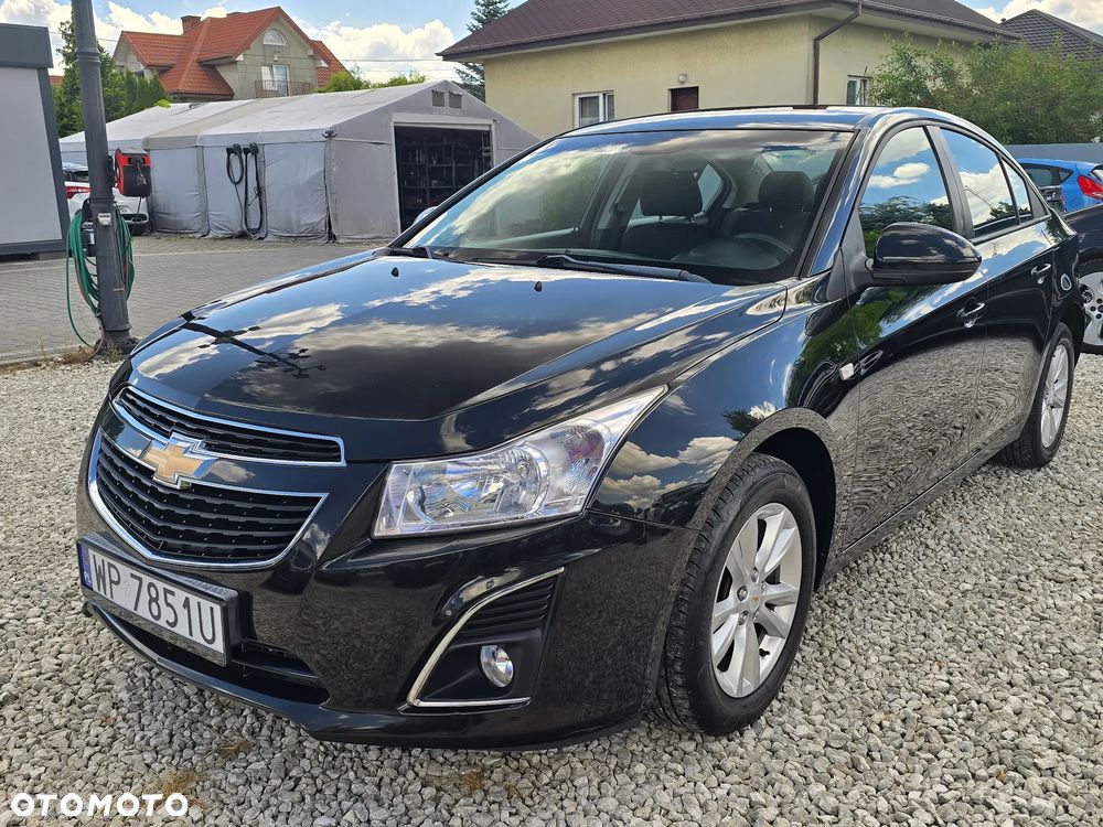 Chevrolet Cruze 1.6 - 5