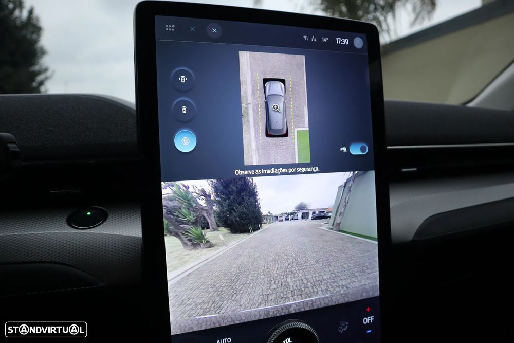 Ford Mustang Mach-E Standard - 38