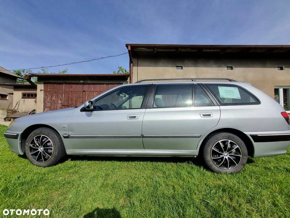 Peugeot 406 - 1