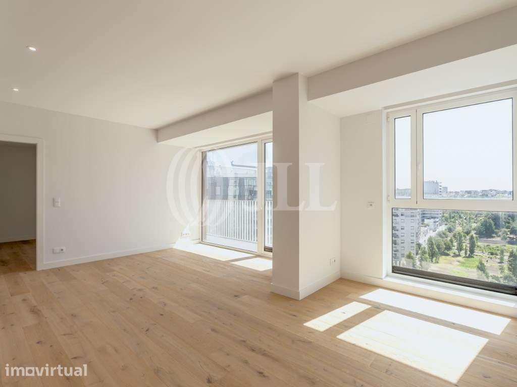 Apartamento T2 no 35 Praça de Espanha, Campolide, Lisboa - Grande imagem: 2/25
