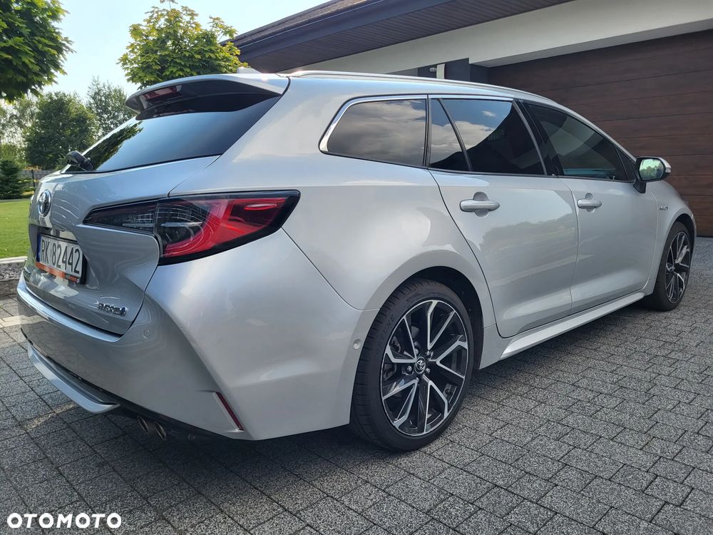 Toyota Corolla 2.0 Hybrid Executive - 10