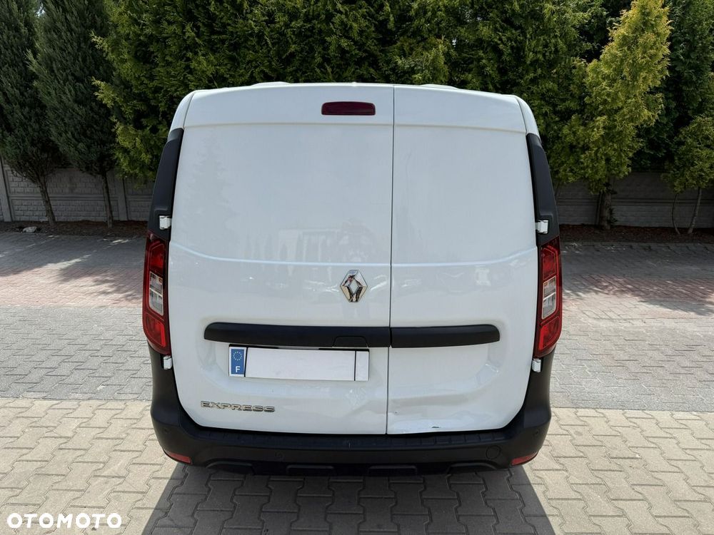 Renault Express - 4