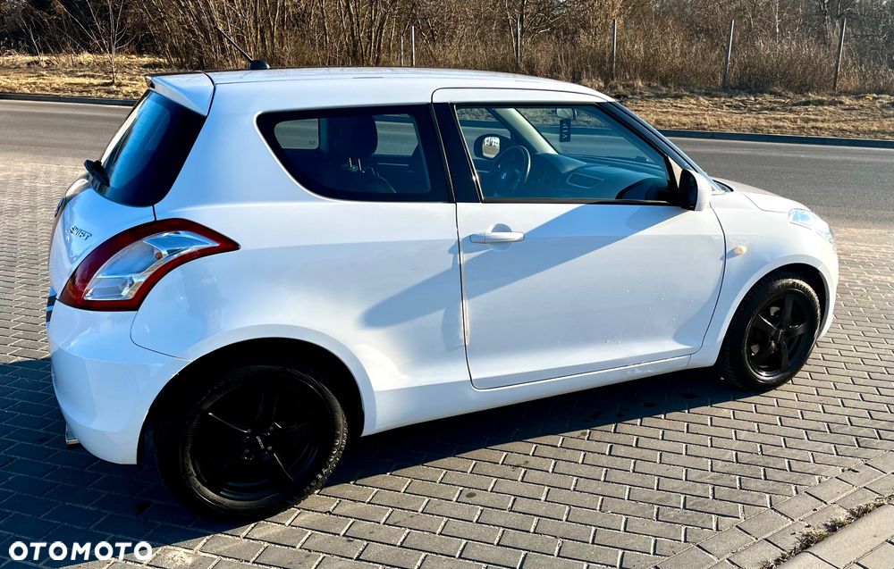 Suzuki Swift 1.2 Club - 5