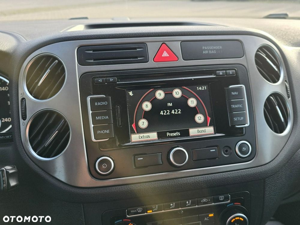 Volkswagen Tiguan - 26