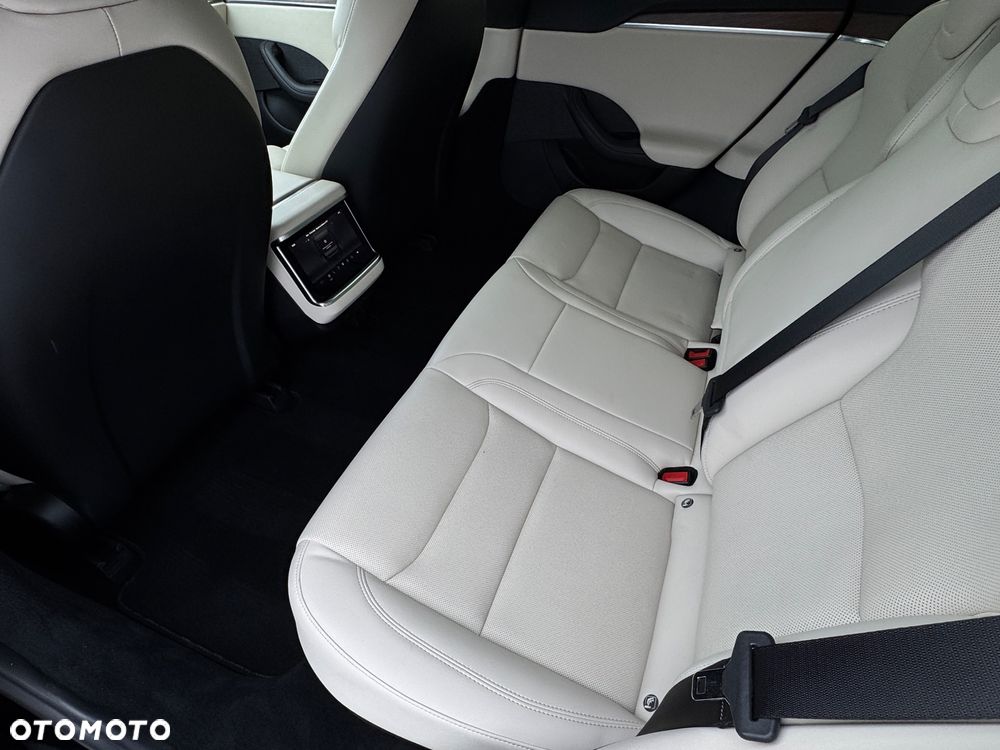 Tesla Model S Long Range AWD - 10