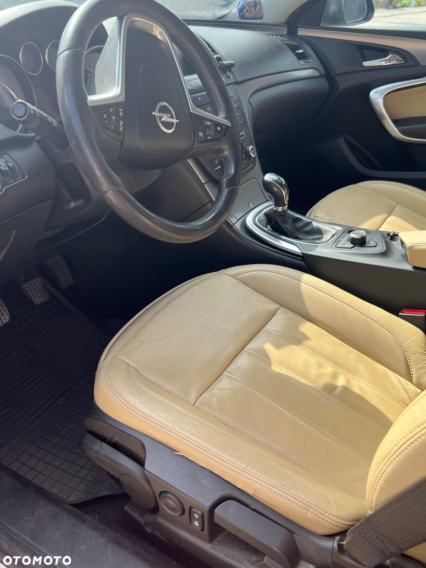 Opel Insignia 2.0 CDTI - 9