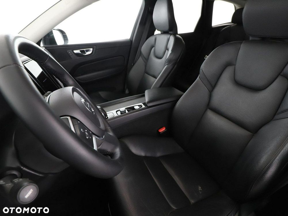 Volvo XC 60 B4 D Geartronic Momentum Pro - 14