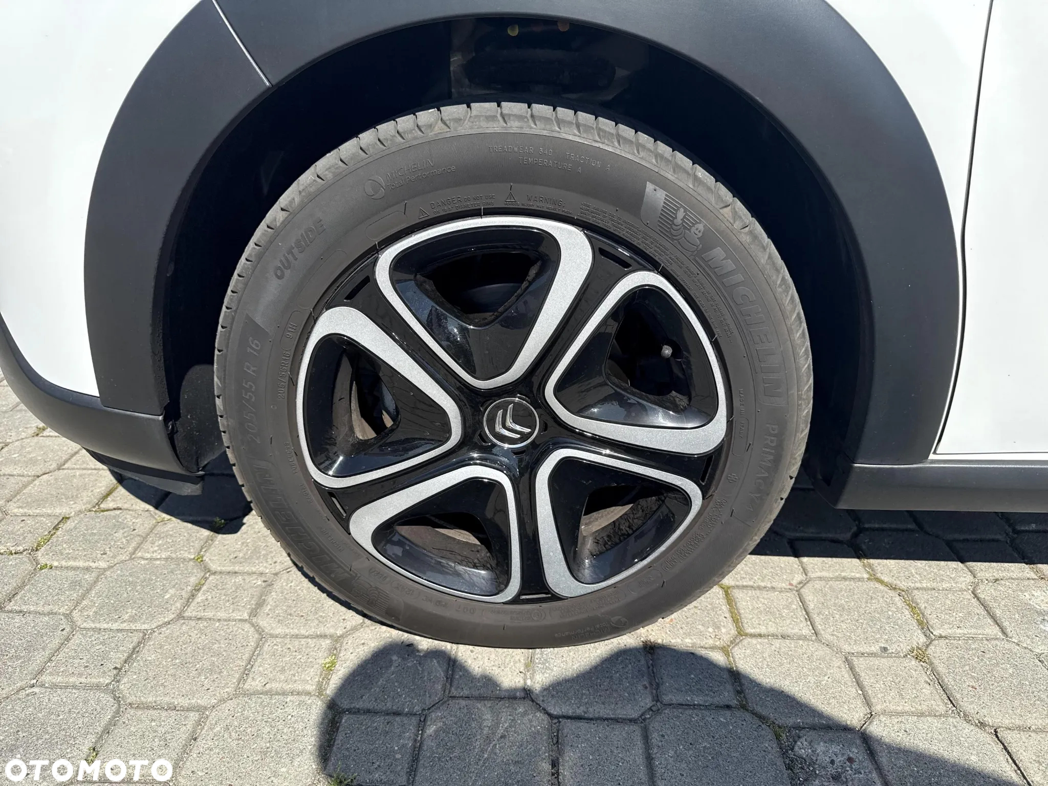 Citroën C3 1.2 PureTech GPF Shine S&S - 17