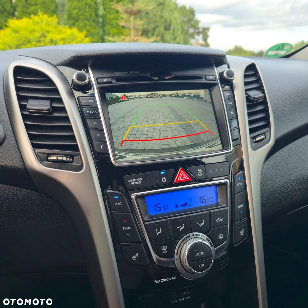 Hyundai i30 1.6 Automatik Style - 33